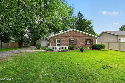 117 N Goodrich St, Oregon, OH 43616