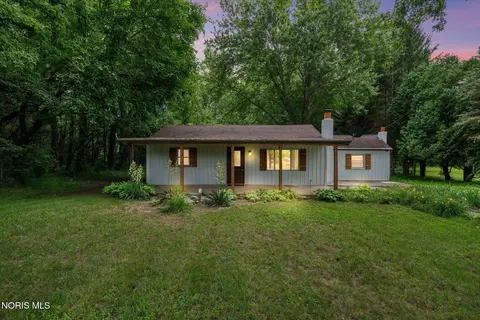 4203 County Road U4, Liberty Center, OH 43532