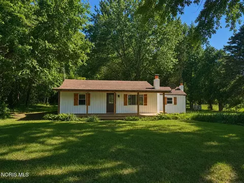 4203 County Road U4, Liberty Center, OH 43532
