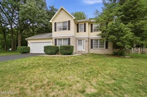 119 Sandbury Ct, Holland, OH 43528
