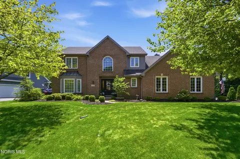 5249 Kings Run Rd, Sylvania, OH 43560