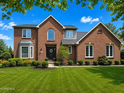 5249 Kings Run Rd, Sylvania, OH 43560