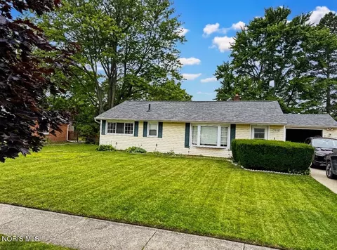 3248 Radford Dr, Toledo, OH 43614