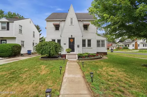 3437 Wyckliffe Pkwy, Toledo, OH 43606