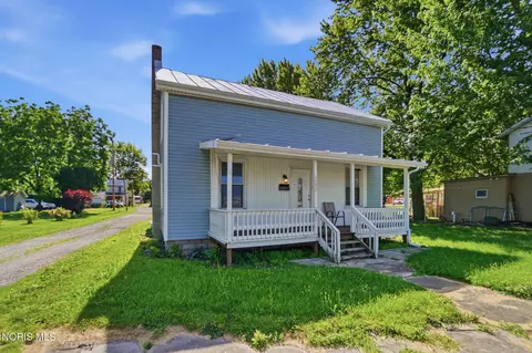 208 Mad River St, Forest, OH 45843