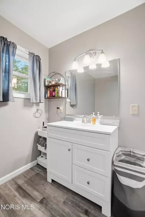 Bath - 208 Mad River St, Forest, OH 45843 photo 3 of 5