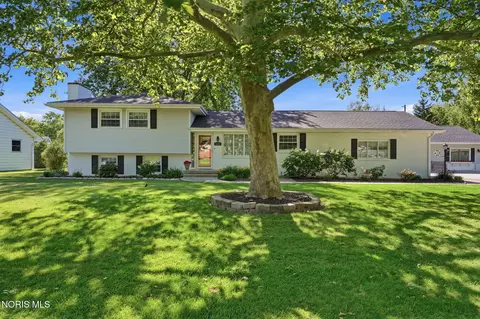 1106 Cherry Ln, Findlay, OH 45840