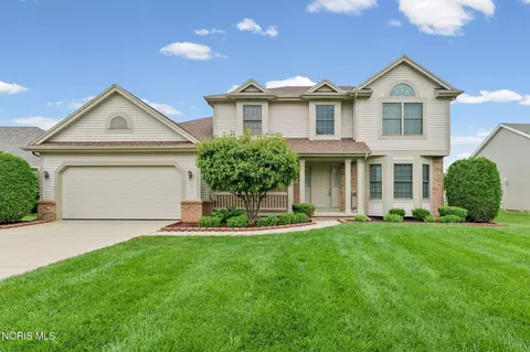 1967 Hamilton Dr, Perrysburg, OH 43551