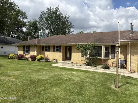 430 Fairway Rd, Findlay, OH 45840