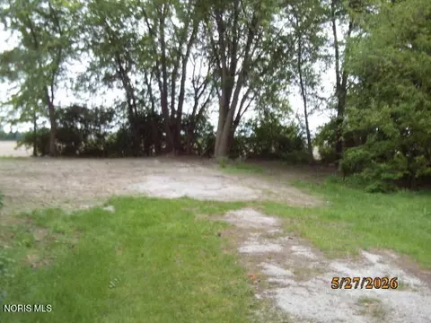 5678 Co Rd 55, Gibsonburg, OH 43431