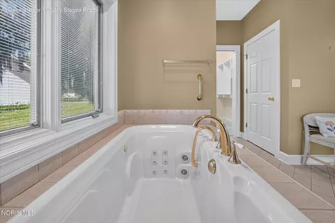 301 N Pointe Dr, Archbold, OH 43502 photo 28