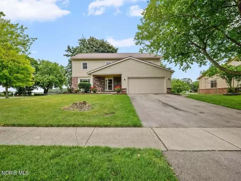 6120 Peppermill Dr, Sylvania, OH 43560