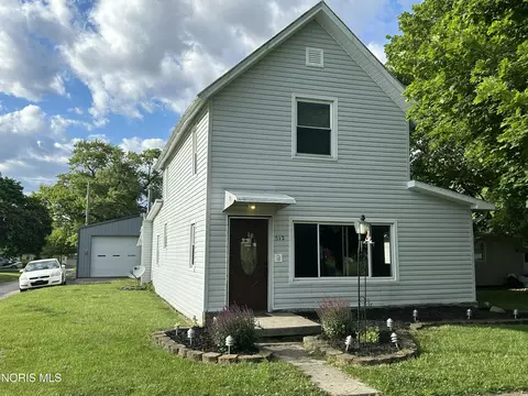 512 W South St, Mccomb, OH 45858