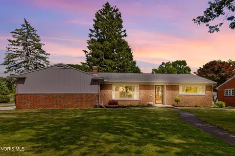 2742 Strauss Ave, Toledo, OH 43606