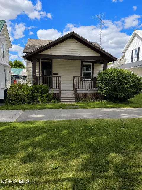 320 E Findlay St, Carey, OH 43316