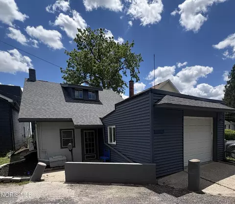5914 Lakeside Ave, Toledo, OH 43611