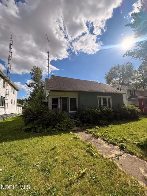 331 W Main St, Deshler, OH 43516
