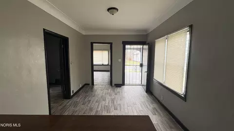 Entry Way - 1637 Vance St, Toledo, OH 43607 photo 1 of 7