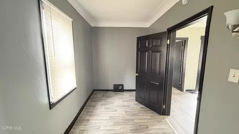Entry Way - 1637 Vance St, Toledo, OH 43607 photo 6 of 7
