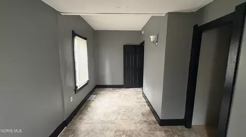 Entry Way - 1637 Vance St, Toledo, OH 43607 photo 7 of 7