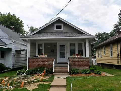 1757 Brussels St, Toledo, OH 43613