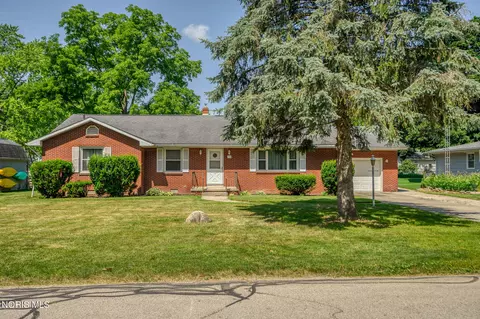 331 Wayne Ave, Luckey, OH 43443