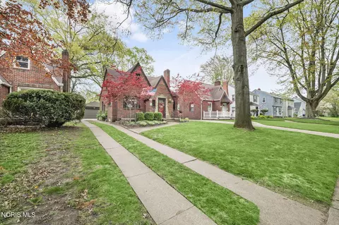 3552 Rushland Ave, Toledo, OH 43606
