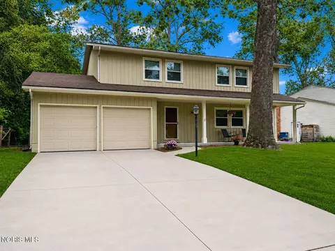 5557 Radcliffe Rd, Sylvania, OH 43560