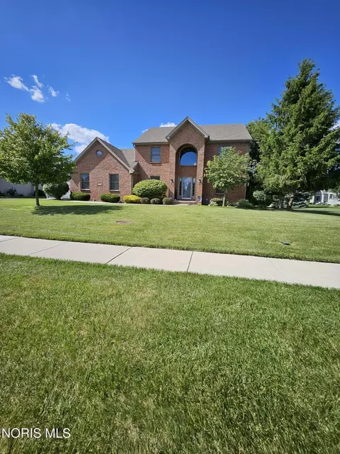 8502 Snapdragon Ln, Monclova, OH 43542