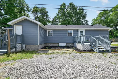 25864 Broad St, Perrysburg, OH 43551
