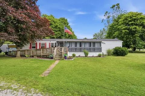 8626 Yawberg Rd, Whitehouse, OH 43571