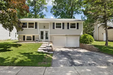 6126 Pembridge Dr, Toledo, OH 43615