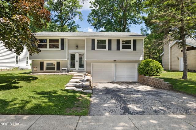 6126 Pembridge Dr, Toledo, OH 43615
