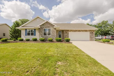 2440 Bluestone Dr, Findlay, OH 45840