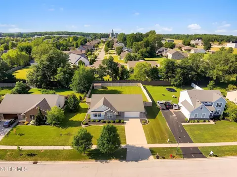 View/Area - 2440 Bluestone Dr, Findlay, OH 45840 photo 1 of 3
