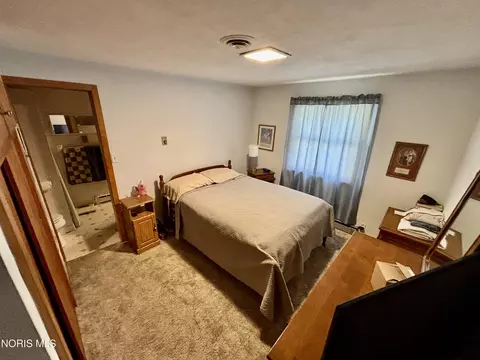 Bedroom - 202 Cincinnati St, Blakeslee, OH 43505 photo 1 of 3
