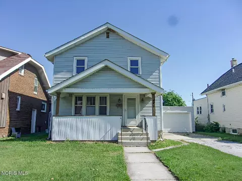 444 Union Ct, Fostoria, OH 44830