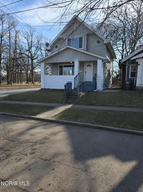 1703 Marlow Rd, Toledo, OH 43613