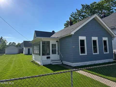 3161 Brigham St, Toledo, OH 43608