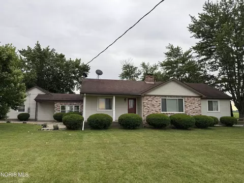 10327 County Road P3, Napoleon, OH 43545