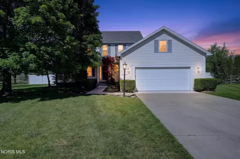 1369 Austin Ct, Perrysburg, OH 43551