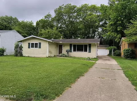 6237 Luddington Dr, Toledo, OH 43615