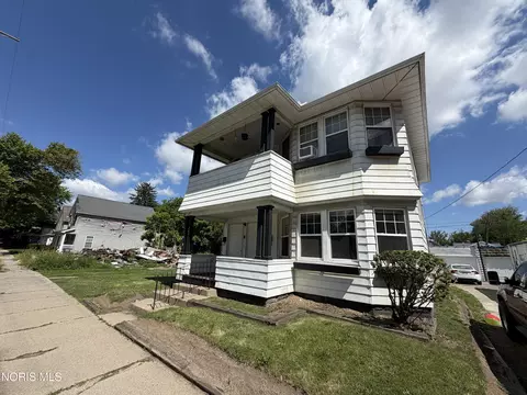 582 South Ave, Toledo, OH 43609