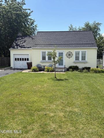 124 Squires St, Defiance, OH 43512