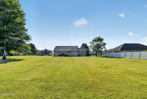 103 Hogan Ln, Bryan, OH 43506 photo 32