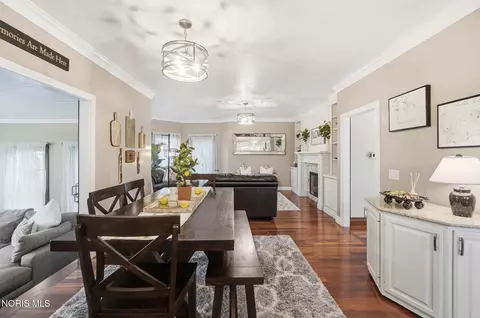 Dining - 5815 Mitchaw Rd, Sylvania, OH 43560 photo 1 of 4