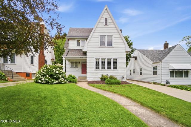 3025 Sherbrooke Rd, Toledo, OH 43606