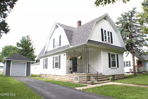111 Bond St, Pemberville, OH 43450