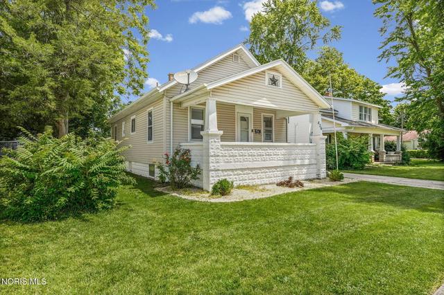 836 Putnam St, Findlay, OH 45840