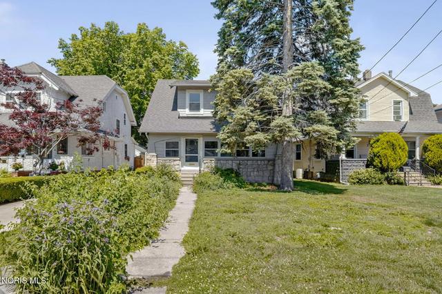 216 Dartmouth Dr, Toledo, OH 43614